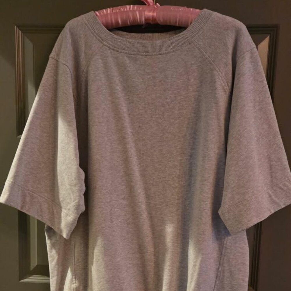 Lululemon Short Sleeved Sweatshirt
